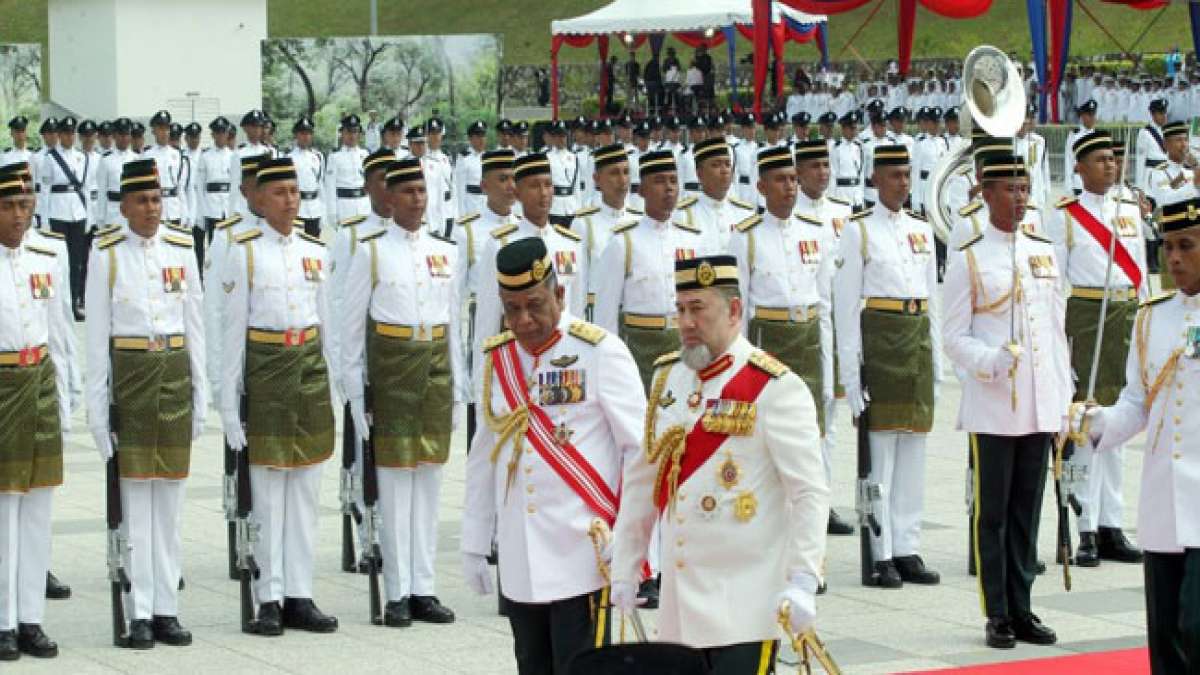 Ehren Sie die tapferen Krieger Malaysias am Tag der Krieger (Hari Pahlawan).