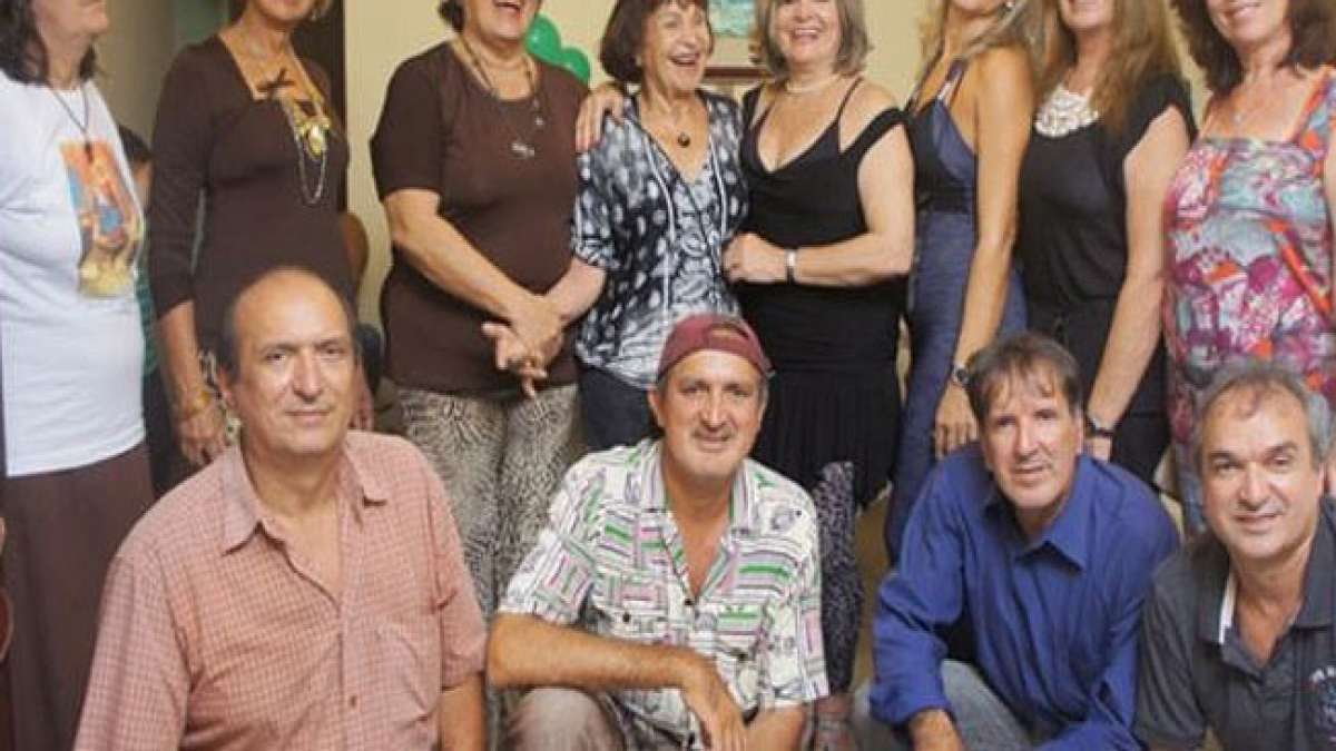 Feiern Sie den Vatertag in Brasilien und Samoa am zweiten Sonntag im August.