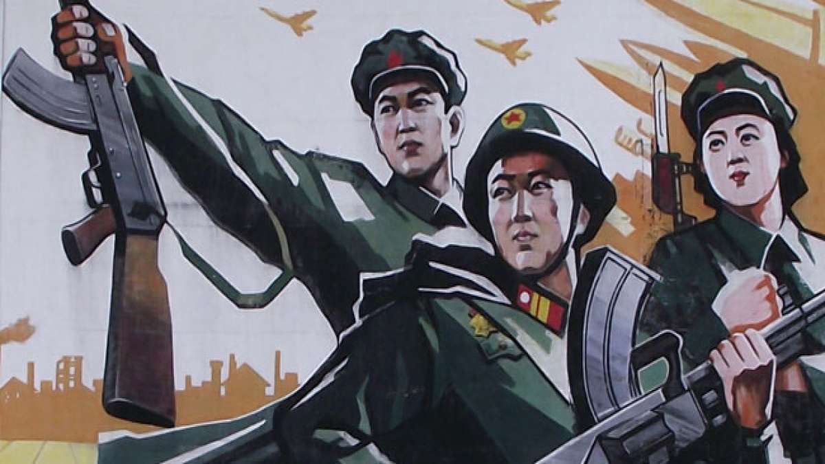 Feiern Sie den Songun-Tag in Nordkorea! Ein wichtiger gesetzlicher Feiertag, der die herausragende Rolle der Koreanischen Volksarmee (KPA) in der Politik des Landes würdigt.