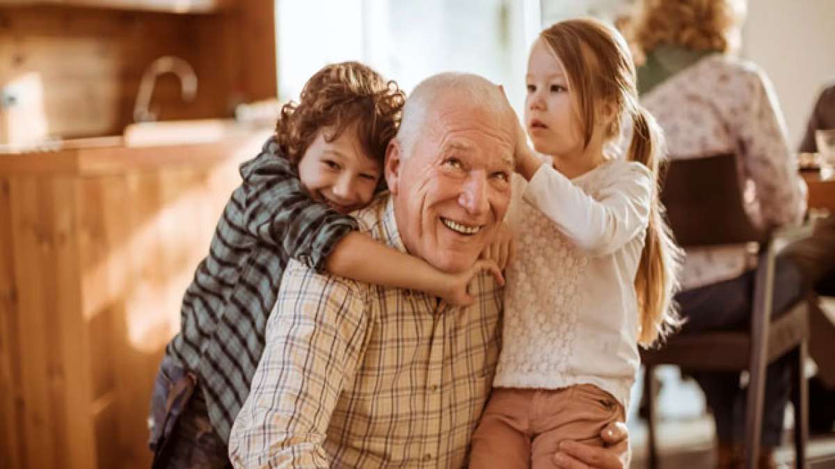 Ehre Großeltern in Polen: Ein herzlicher Feiertag am 22. Januar, um die Verbindung zwischen Großeltern und Enkeln zu feiern.