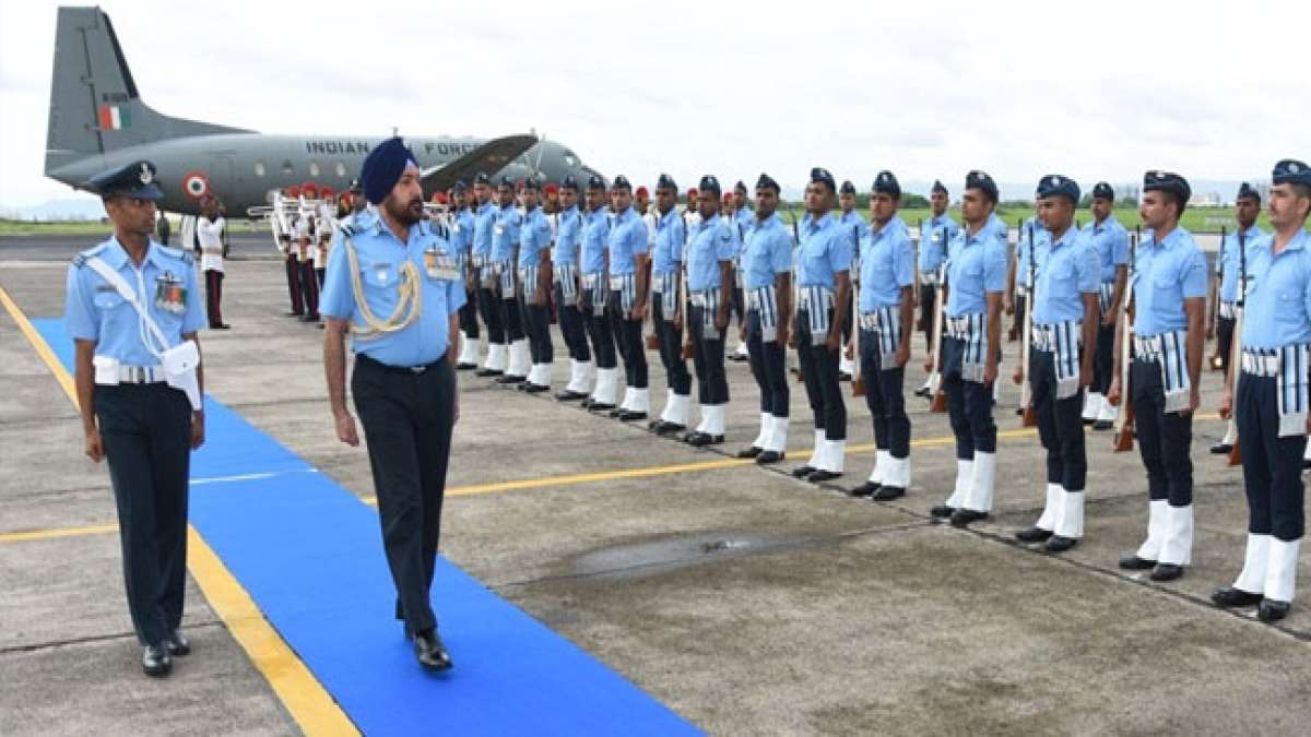 Tag der Luftwaffe in Indien: Erfahren Sie mehr über die viertgrößte Luftwaffe der Welt, die nicht nur das Land verteidigt, sondern auch bei Naturkatastrophen und militärischen Operationen hilft. Tag der Luftwaffe in Indien: Erfahren Sie mehr über die viertgrößte Luftwaffe der Welt, die nicht nur das Land verteidigt, sondern auch bei Naturkatastrophen und militärischen Operationen hilft.