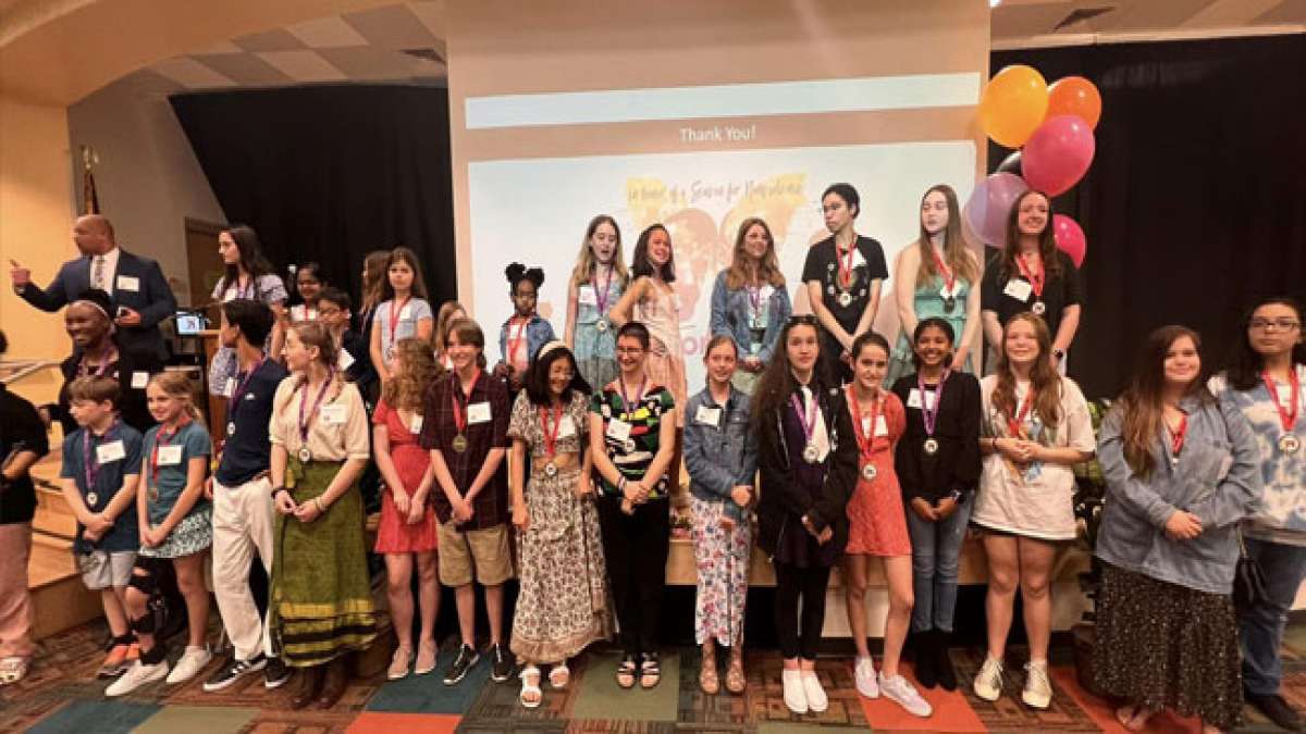 Feiere die 'Season for Nonviolence' von Mohandas Gandhi bis Martin Luther King Jr. - Eine inspirierende Zeit für Gewaltlosigkeit, ins Leben gerufen von Arun Gandhi, Gandhis Enkel. Entdecke ihre Philosophien und Leben vom 30. Januar bis 4. April. Feiere die 'Season for Nonviolence' von Mohandas Gandhi bis Martin Luther King Jr. - Eine inspirierende Zeit für Gewaltlosigkeit, ins Leben gerufen von Arun Gandhi, Gandhis Enkel. Entdecke ihre Philosophien und Leben vom 30. Januar bis 4. April.