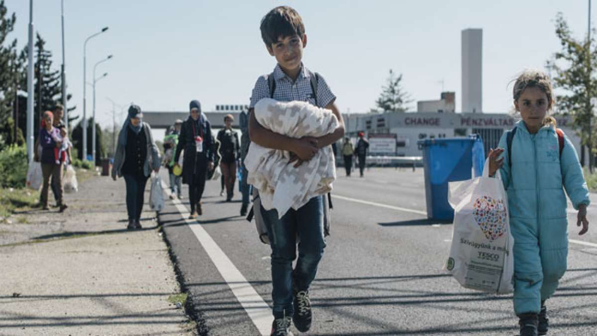 Schließe dich dieser bewegenden Bewegung an und hilf, das Leben von Straßenkindern zu verbessern.