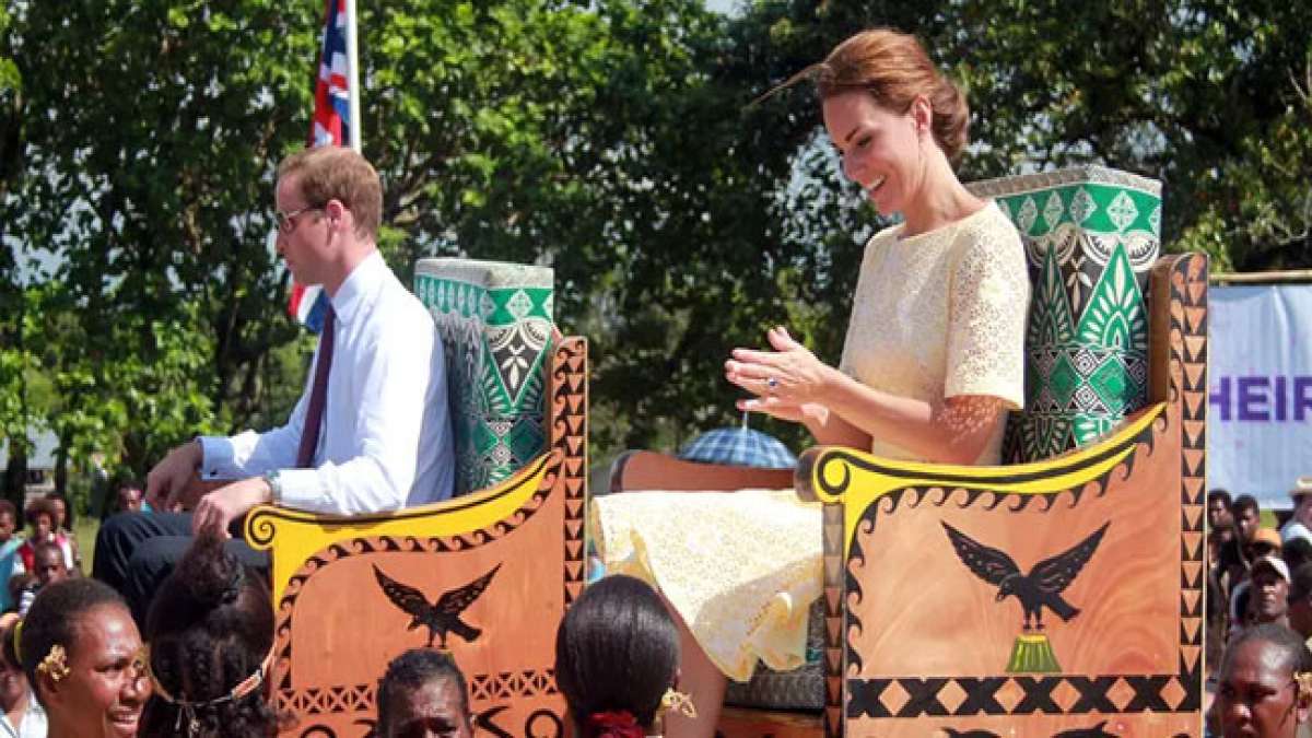 Tauchen Sie ein in die Kultur von Tuvalu und feiern Sie den Geburtstag des Thronfolgers, Prinz Charles.