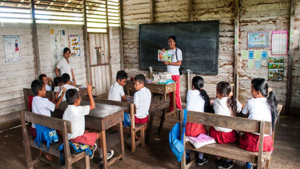 Feiern Sie den Nationalen Lehrertag in Indonesien am 25. November.