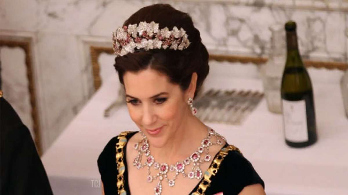 Feiere den Geburtstag von Kronprinzessin Mary von Dänemark! Feiere den Geburtstag von Kronprinzessin Mary von Dänemark!