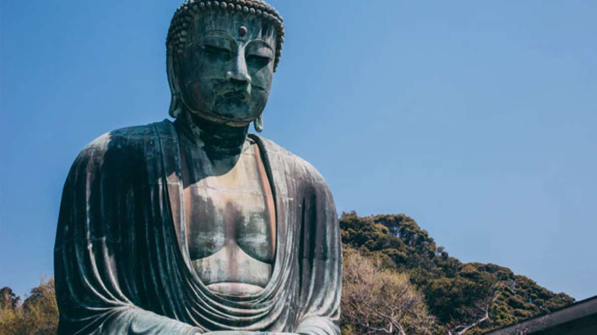 Erleben Sie die spirituelle Ruhe des Bodhi-Tags in Japan. Am 8. Dezember gedenken die Menschen der Erleuchtung des Buddha Siddhartha Gautama. Erleben Sie die spirituelle Ruhe des Bodhi-Tags in Japan. Am 8. Dezember gedenken die Menschen der Erleuchtung des Buddha Siddhartha Gautama.