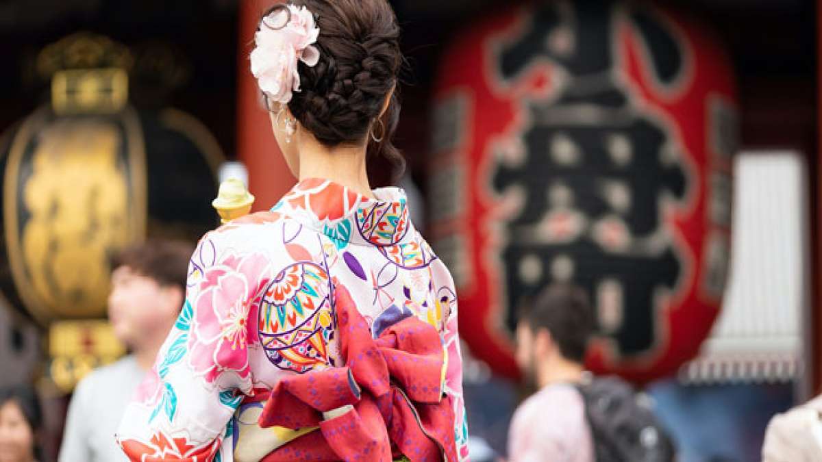 Feiern Sie die Kunst des Nähens und die Ehrung unserer treuen Nadeln und Stifte beim Hari-Kuyō Fest in der Kansai-Region, Japan.