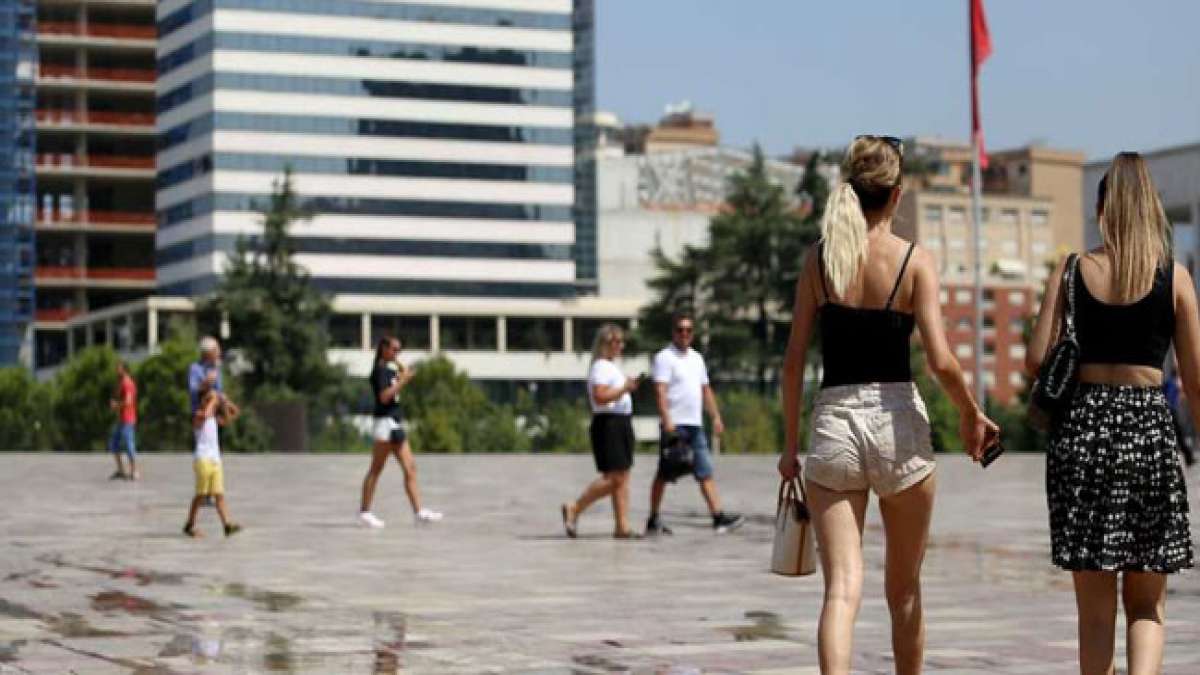 Gedenken Sie am Nationalen Tag der Jugend in Albanien der Entschlossenheit und des Einsatzes der jungen Generation. Gedenken Sie am Nationalen Tag der Jugend in Albanien der Entschlossenheit und des Einsatzes der jungen Generation.