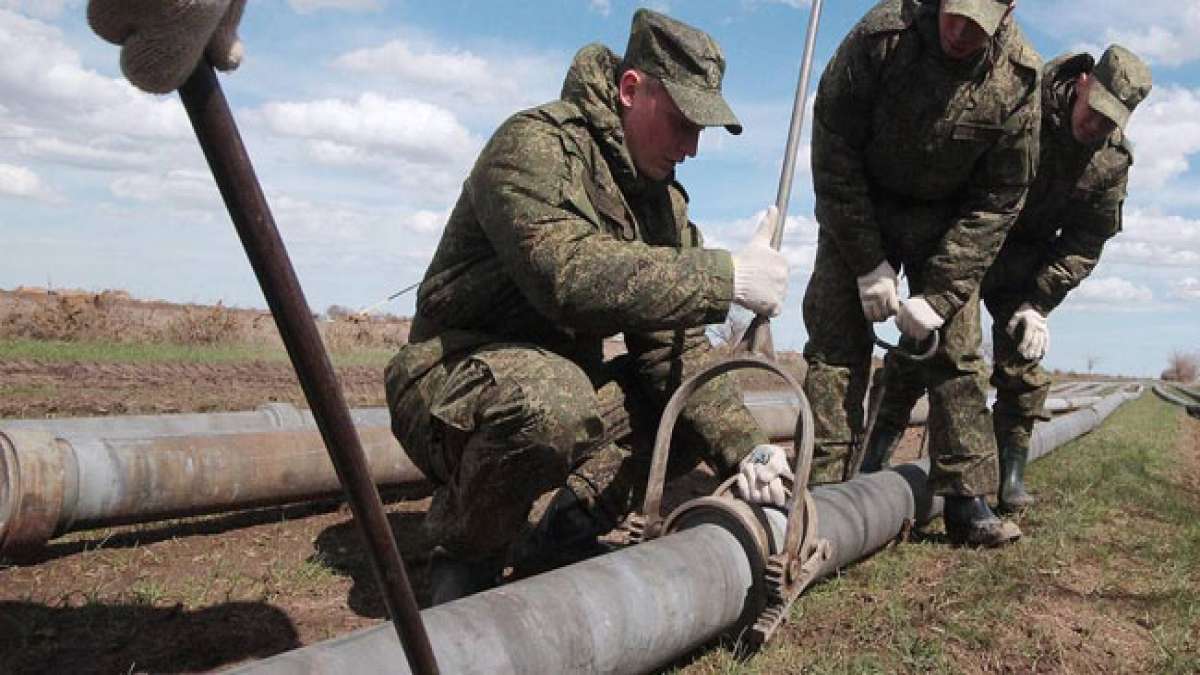 Feiern Sie den Tag der Rohrleitungstruppen in Russland. Feiern Sie den Tag der Rohrleitungstruppen in Russland.