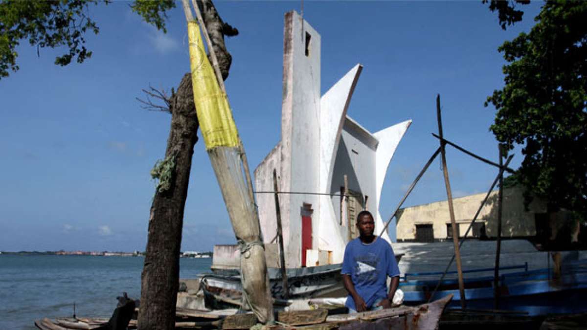 São Tomé und Príncipe erinnert an das Batepe-Massaker, das den Kampf für die Unabhängigkeit des Landes einleitete. São Tomé und Príncipe erinnert an das Batepe-Massaker, das den Kampf für die Unabhängigkeit des Landes einleitete.