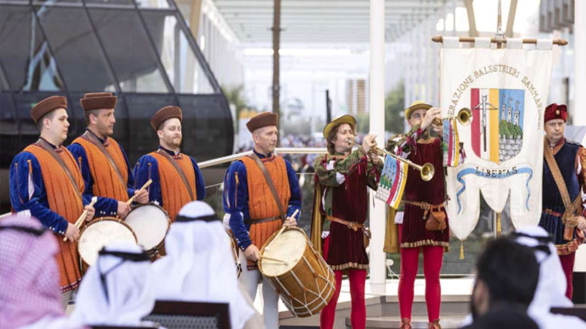 Entdecken Sie San Marinos einzigartige Währungssituation und die faszinierende Geschichte von Schutzsuchenden, darunter auch Giuseppe Garibaldi, die hier Zuflucht fanden.