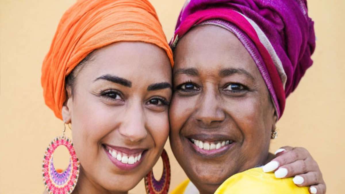 Gedenken Sie am Tag der Frau in Mosambik der Herausforderungen, mit denen Frauen in Bezug auf Bildung und berufliche Möglichkeiten konfrontiert sind.