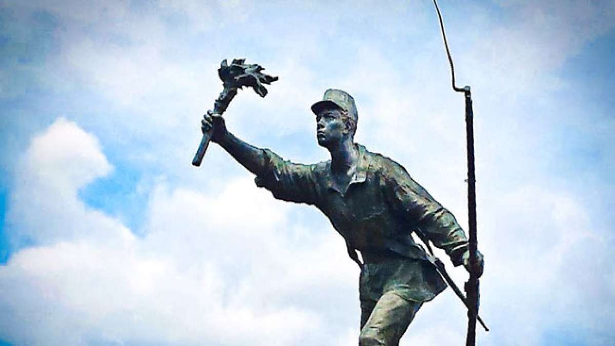 Gedenken Sie Juan Santamaría, dem heldenhaften costaricanischen Trommler, der sein Leben im Dienste seines Landes opferte, am Tag der Nationalhelden in Costa Rica.