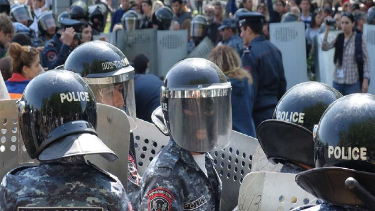 Armenische Polizei feiert 100-jähriges Bestehen mit Feierlichkeiten und Neugründung des Innenministeriums.