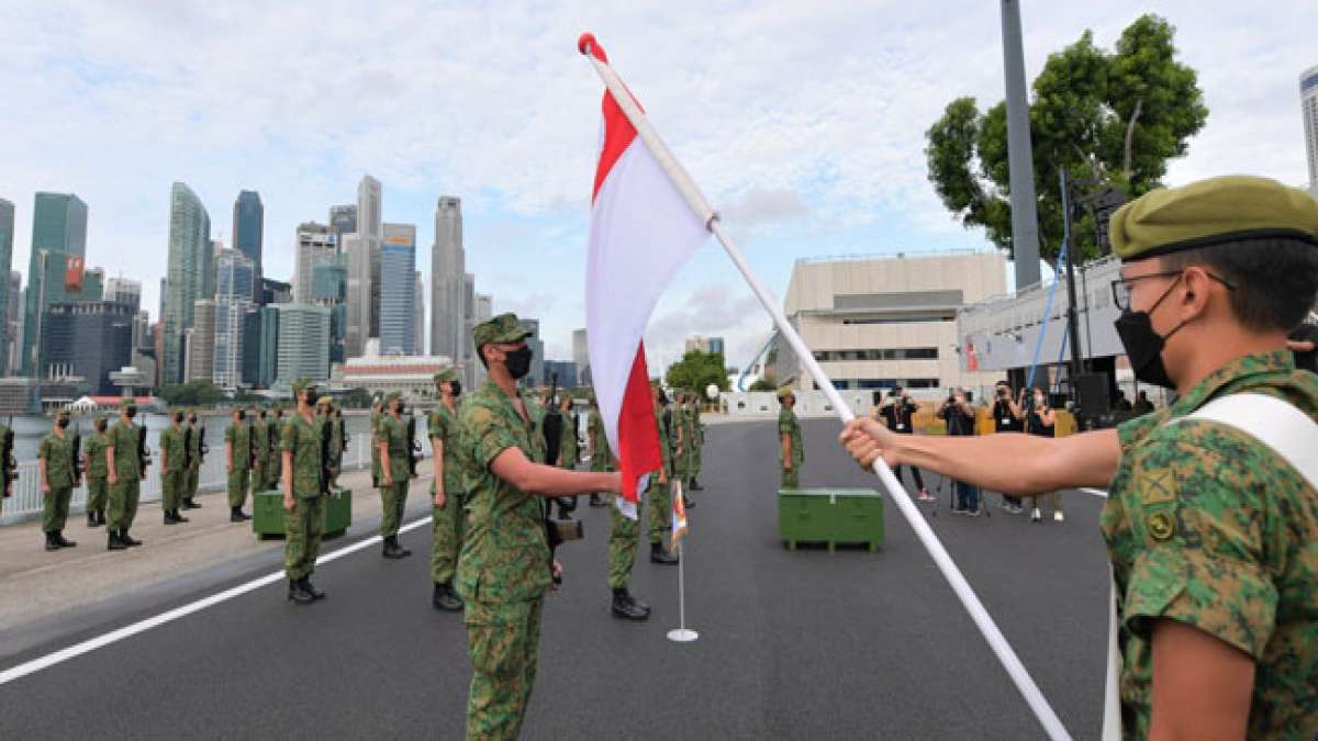 Erleben Sie den Tag der Gesamtverteidigung in Singapur!