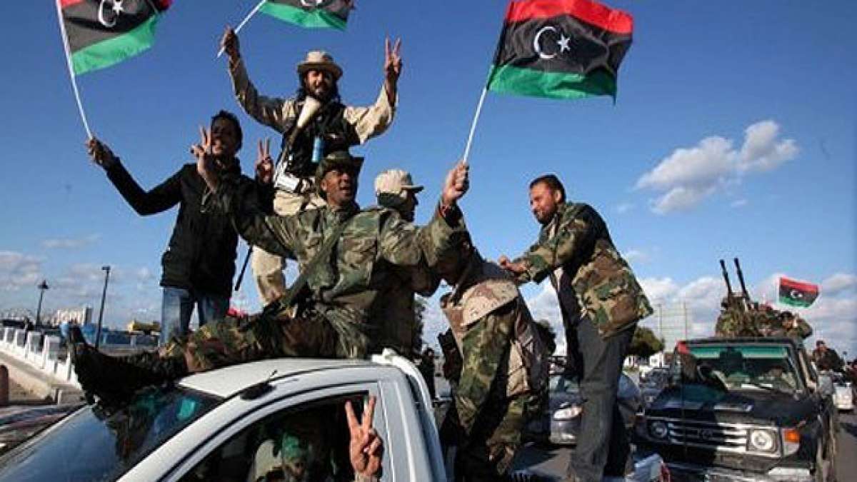 Erfahren Sie mehr über die libysche Revolution und den Ersten Libyschen Bürgerkrieg, der zur Stürzung von Oberst Muammar Gaddafi führte. Erfahren Sie mehr über die libysche Revolution und den Ersten Libyschen Bürgerkrieg, der zur Stürzung von Oberst Muammar Gaddafi führte.
