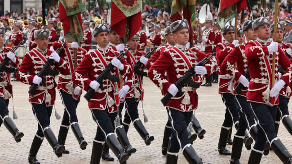 Feiern Sie den Tag der Tapferkeit in Bulgarien, auch als Gergyovden bekannt. Feiern Sie den Tag der Tapferkeit in Bulgarien, auch als Gergyovden bekannt.