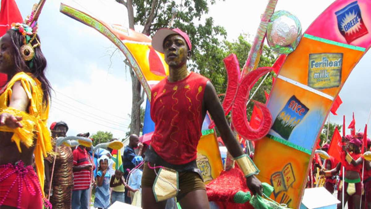 Erleben Sie die Farbenpracht und Energie von Guyanas Mashramani-Festival!