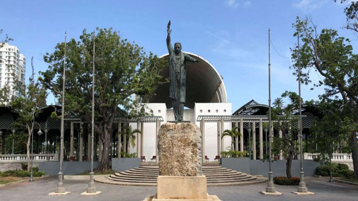 Feiern Sie den Geburtstag von Luis Muñoz Rivera, einem bedeutenden Vorkämpfer für die politische Autonomie von Puerto Rico, am dritten Montag im Juli.