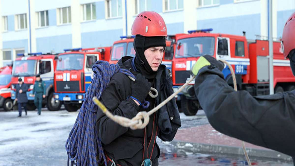 Belarus feiert den Tag der Feuerwehr, um an die Gründung der ersten Feuerwehr in Minsk im Jahr 1853 zu erinnern.