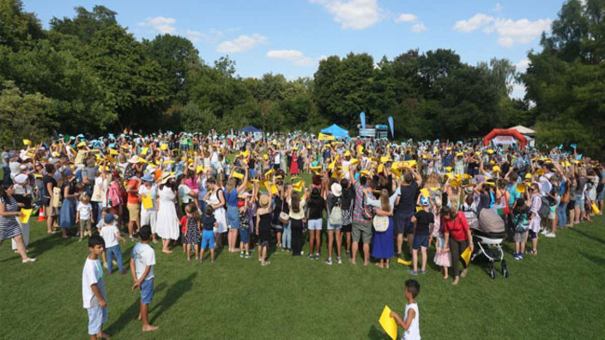 Das Augsburger Friedensfest, das am 8. August gefeiert wird, ist seit 1950 der einzige kommunale Feiertag in Deutschland.
