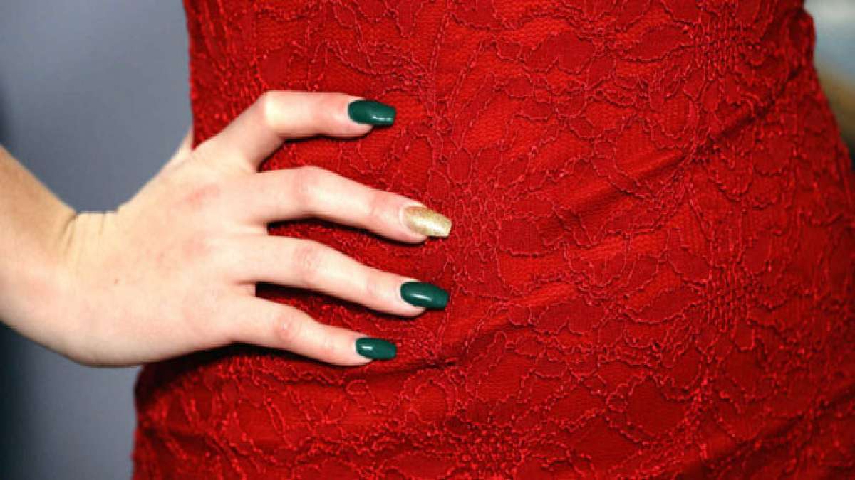 Strahle in Rot: National Wear Red Day im Vereinigten Königreich hebt angeborene Herzkrankheiten hervor. Strahle in Rot: National Wear Red Day im Vereinigten Königreich hebt angeborene Herzkrankheiten hervor.