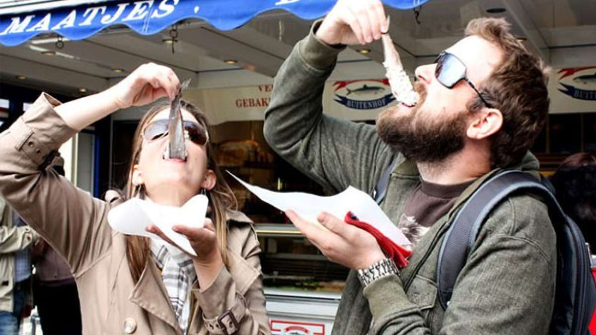 Tauchen Sie ein in Finnlands Heringsfest in Helsinki, einem Sechs-Tage-Festival, das die Vielfalt des Herings zelebriert.