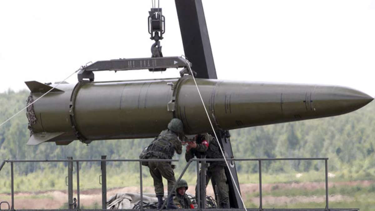 In Belarus und Kasachstan werden die Raketentruppen und die Artillerie an zwei Tagen im Jahr gefeiert. Die Feiertage sind eine Gelegenheit, die Leistungen dieser wichtigen Zweige der Streitkräfte zu würdigen. In Belarus und Kasachstan werden die Raketentruppen und die Artillerie an zwei Tagen im Jahr gefeiert. Die Feiertage sind eine Gelegenheit, die Leistungen dieser wichtigen Zweige der Streitkräfte zu würdigen.
