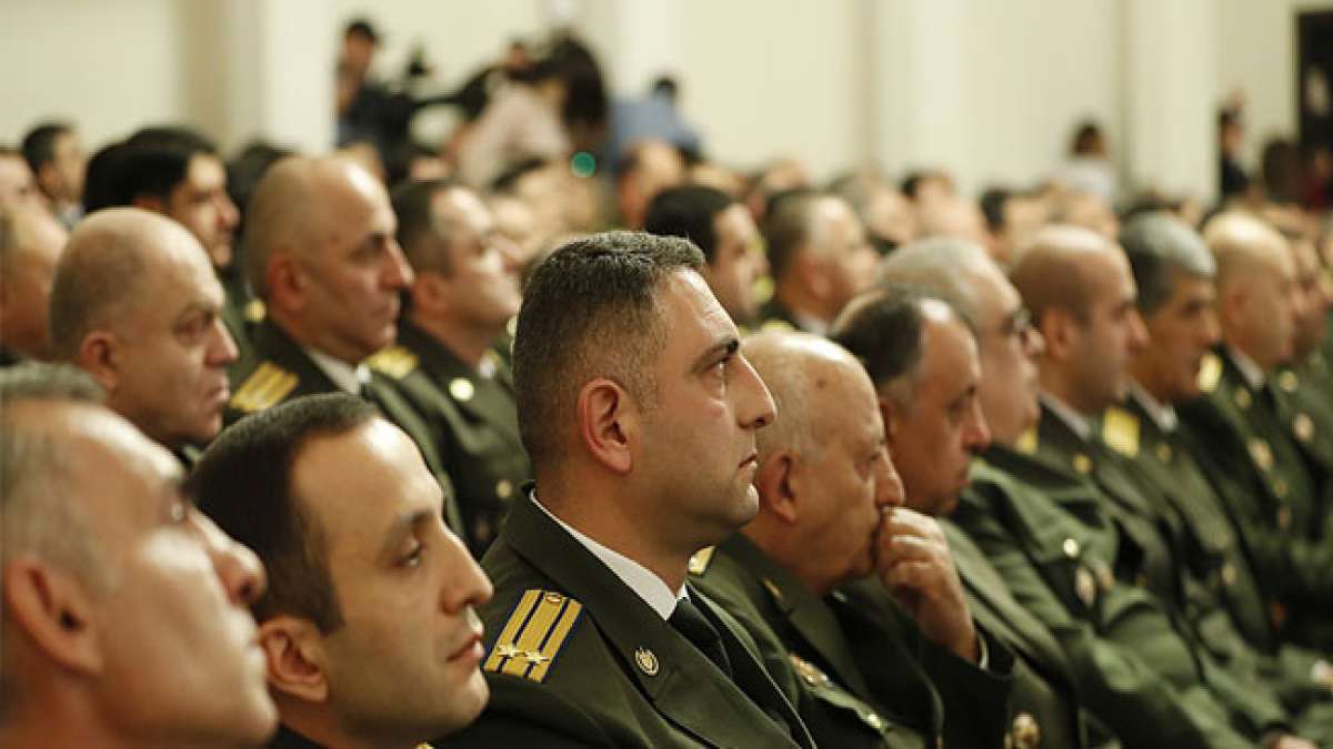 Feiern Sie den Tag der Mitarbeiter der staatlichen und nationalen Sicherheitsorgane Armeniens und entdecken Sie die faszinierende Geschichte der Sicherheitsarbeit, die bis in die Urartu-Periode zurückreicht. Feiern Sie den Tag der Mitarbeiter der staatlichen und nationalen Sicherheitsorgane Armeniens und entdecken Sie die faszinierende Geschichte der Sicherheitsarbeit, die bis in die Urartu-Periode zurückreicht.