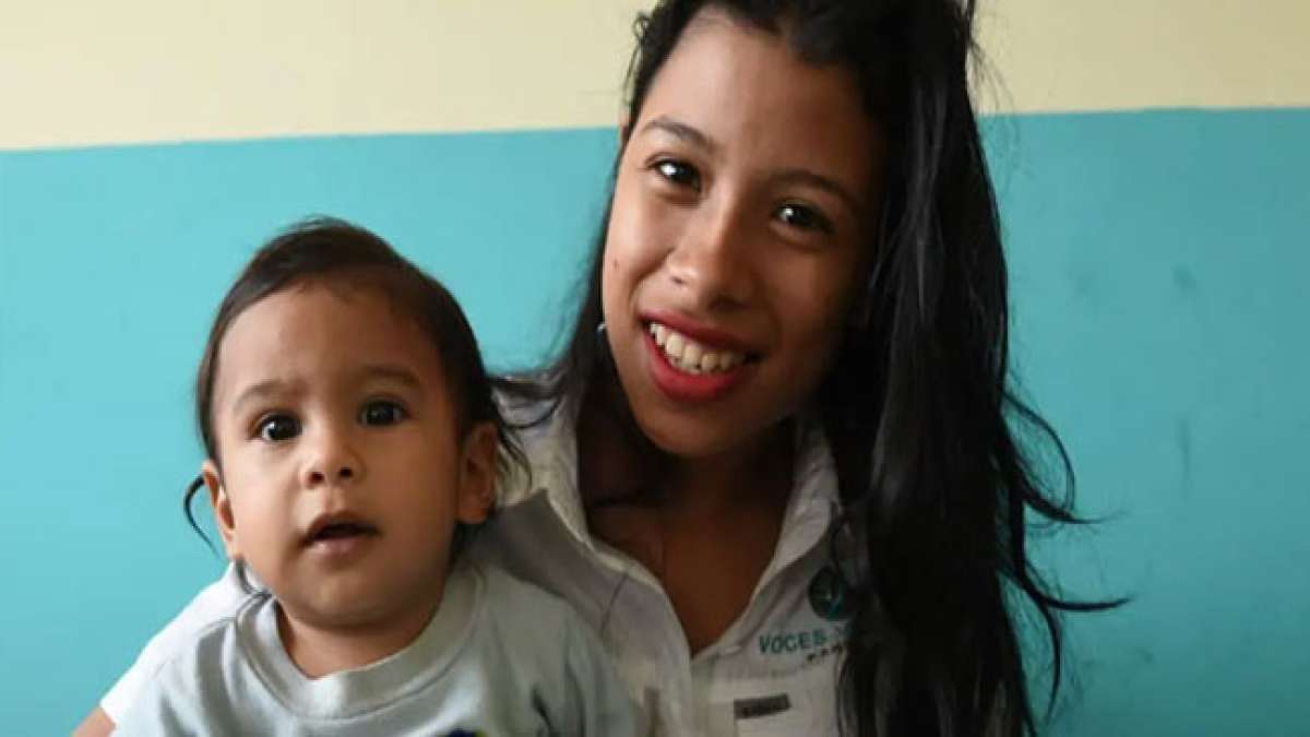 Feiern Sie den Muttertag in Panama am 8. Dezember, an dem das Land die bedingungslose Liebe und Hingabe der Mütter ehrt.