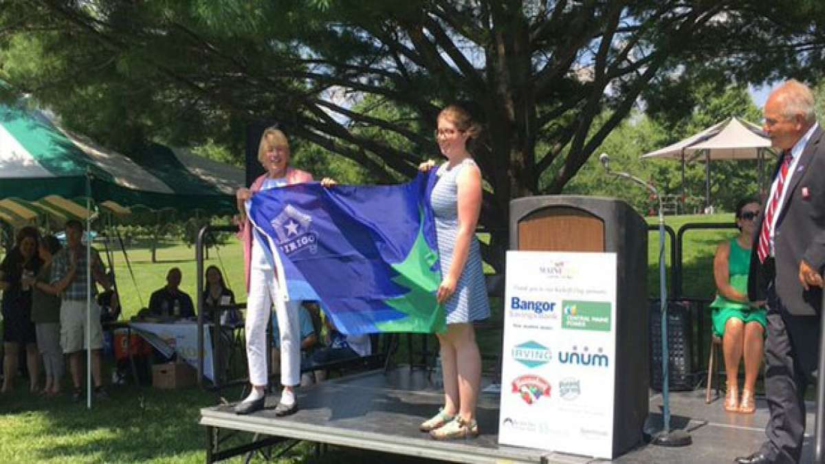 Willkommen in Maine: Entdecken Sie den Pine Tree State mit seinen endlosen Wäldern, wilden Blaubeeren und der berühmten Atlantikküste.