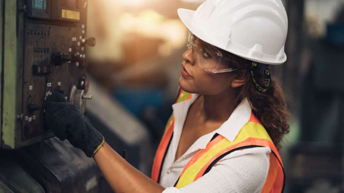 Feiern Sie den Internationalen Tag der Frau im Ingenieurwesen am 23. Juni und entdecken Sie die erstaunlichen Beiträge von Frauen in MINT-Berufen, von der ersten Computerprogrammiererin bis zur Erfinderin des Scheibenwischers.