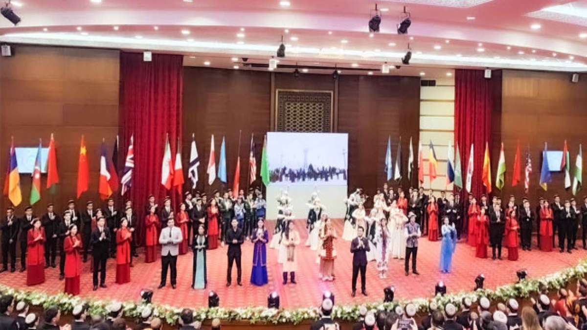 Diplomaten in Turkmenistan: Eine Brücke zwischen den Kulturen.