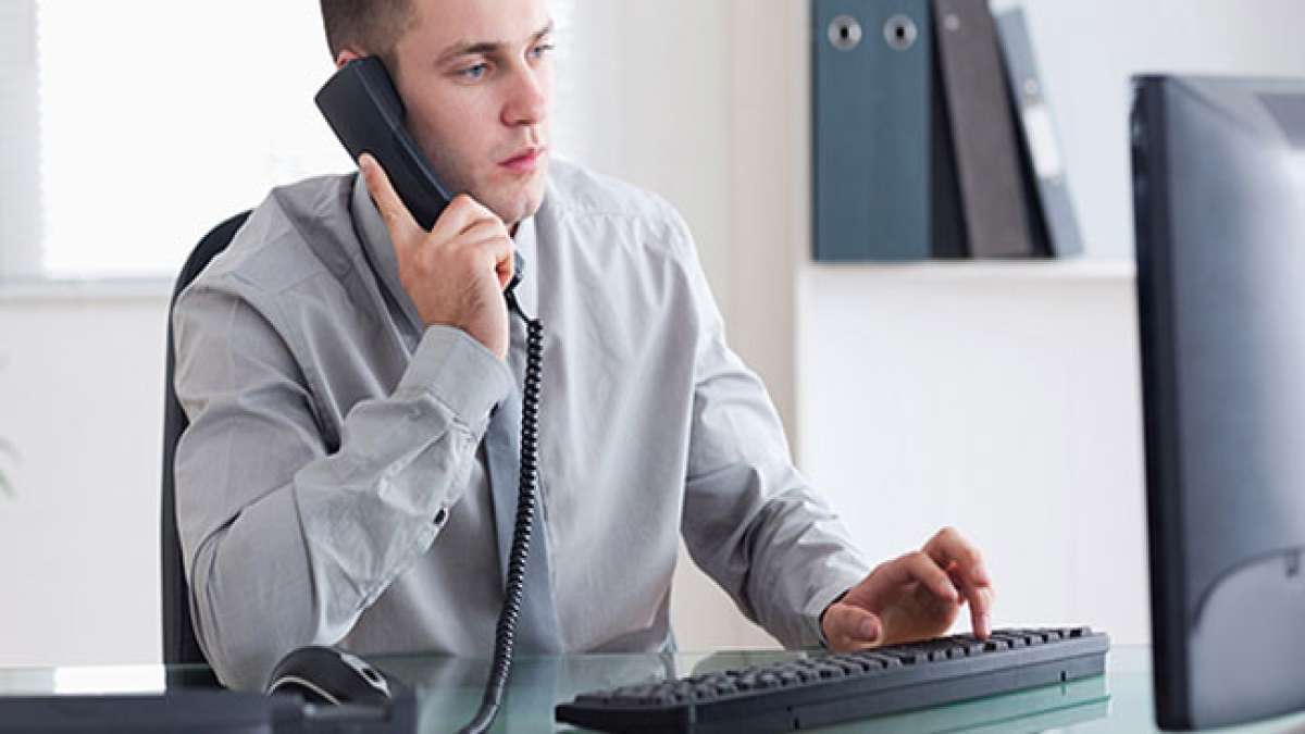 Diese Fachkräfte unterstützen nicht nur die Verwaltung, sondern spielen auch eine zentrale Rolle in der Unternehmensführung und -verwaltung, insbesondere in öffentlichen Unternehmen, die einen Gesellschaftssekretär benötigen.