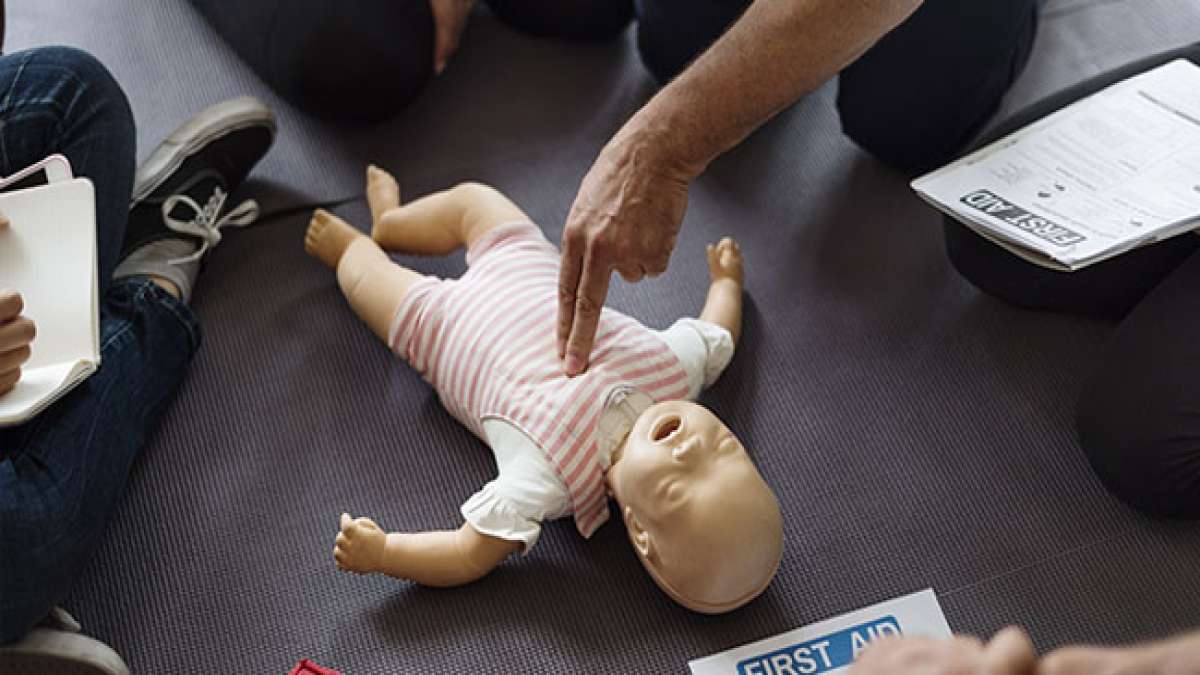 Nationale Woche der kardiopulmonalen Wiederbelebung: Ein Aufruf zu Handeln, um Leben zu retten. Nationale Woche der kardiopulmonalen Wiederbelebung: Ein Aufruf zu Handeln, um Leben zu retten.