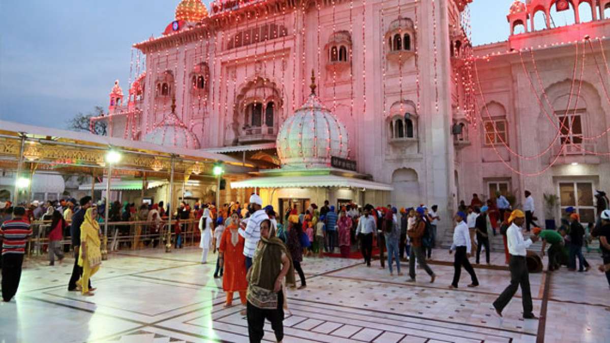 Entdecken Sie den Nanakshahi-Kalender im Sikhismus, der den Lauf der Natur durch zwölf Monate widerspiegelt. Entdecken Sie den Nanakshahi-Kalender im Sikhismus, der den Lauf der Natur durch zwölf Monate widerspiegelt.