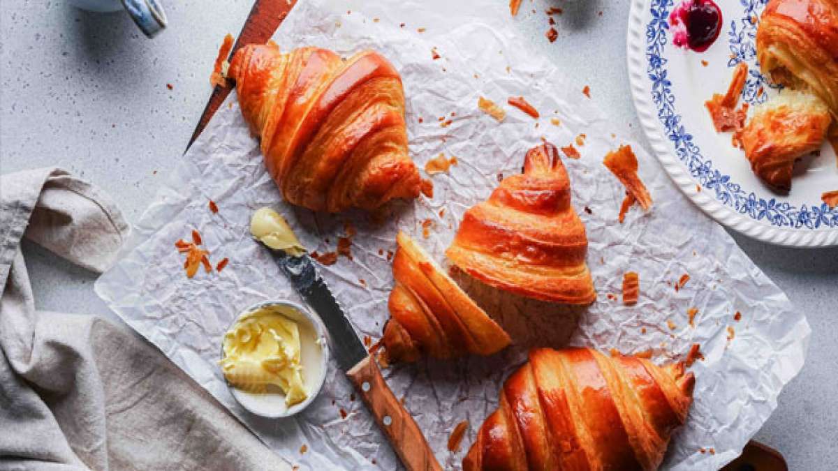 Feiern Sie den Nationalen Croissant-Tag und tauchen Sie ein in die faszinierende Geschichte dieses köstlichen Gebäcks.