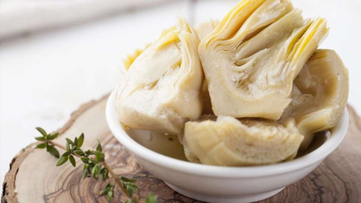 Feiern Sie den Nationalen Tag des Artischockenherzens und entdecken Sie die kulinarische Geschichte dieser nicht blühenden Blume, die bereits in antiken Schriften erwähnt wurde und aus dem Mittelmeerraum stammt.