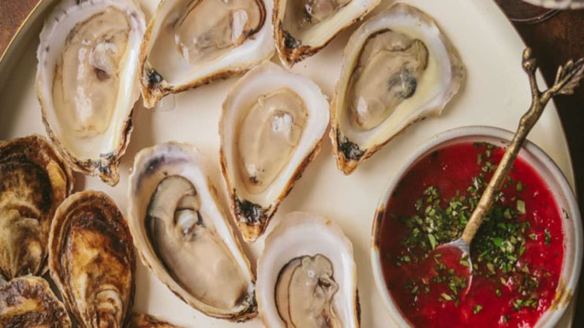 Entdecken Sie die faszinierende Welt der Muscheln und Austern am Nationalen Austern am Halbschalentag und Nationalen Muscheltag in den USA.