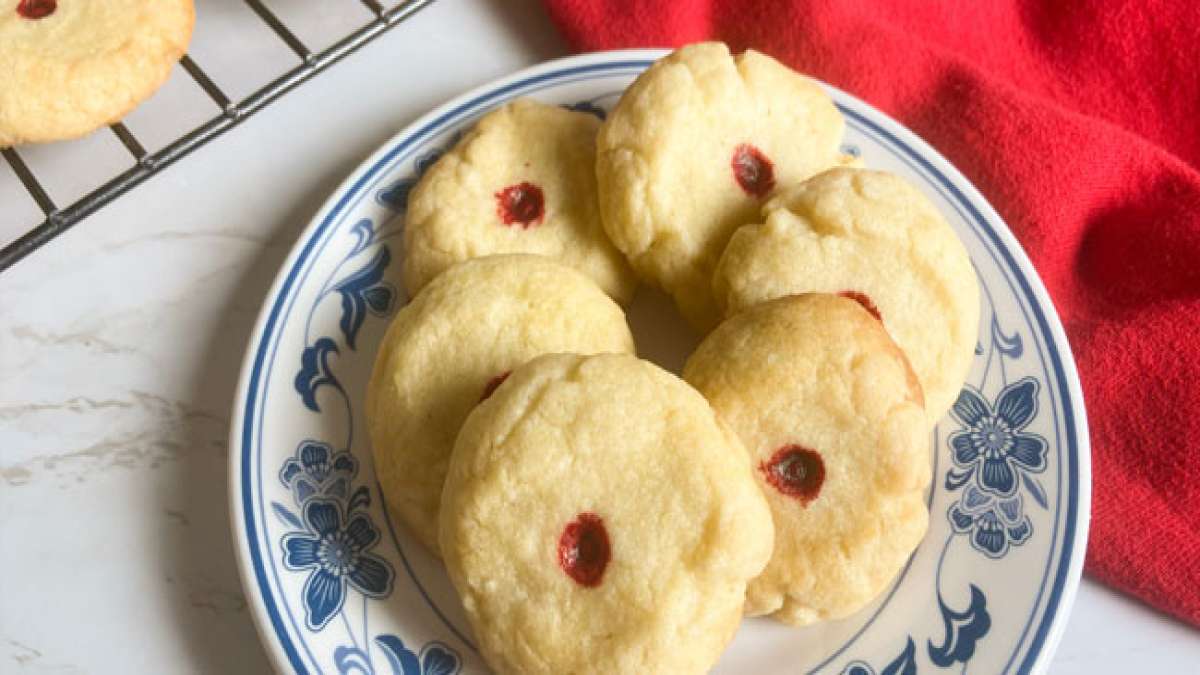 Entdecken Sie den Glückszauber der chinesischen Mandelkekse am Nationalen Tag der chinesischen Mandelkekse in den USA! Entdecken Sie den Glückszauber der chinesischen Mandelkekse am Nationalen Tag der chinesischen Mandelkekse in den USA!