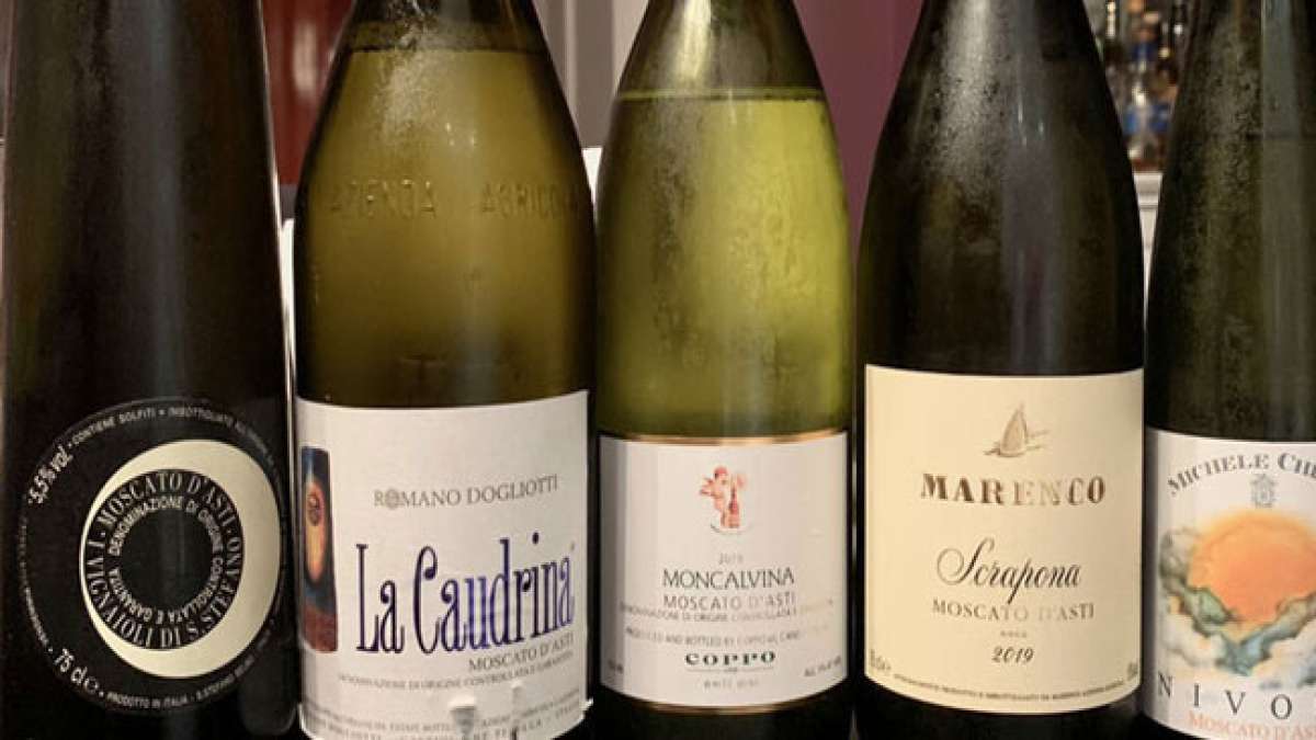 Feiere den Nationalen Feinschmeckertag und den Moscato-Tag mit köstlichen Genüssen und erlesenen Aromen.