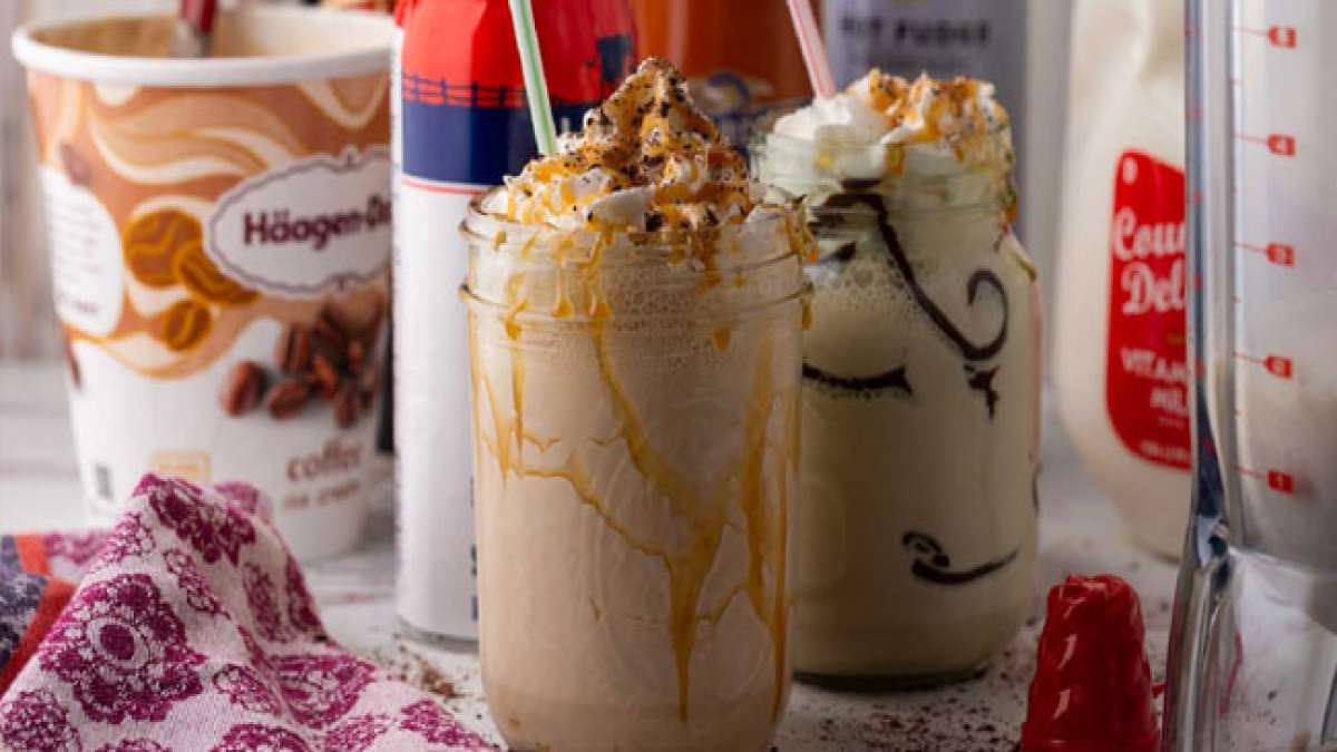 Feiern Sie den Nationalen Bagelfest-Tag und den Nationalen Kaffee-Milchshake-Tag in den USA am 26. Juli. Feiern Sie den Nationalen Bagelfest-Tag und den Nationalen Kaffee-Milchshake-Tag in den USA am 26. Juli.