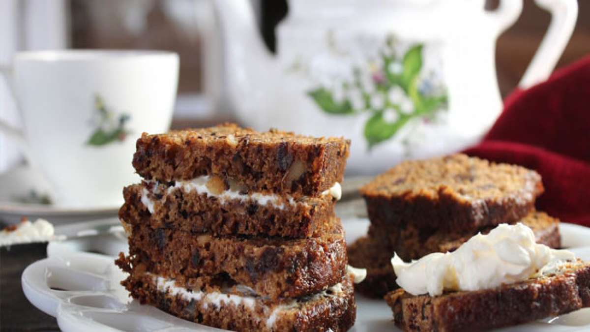 Genießen Sie dieses einzigartige Brot, das Sie bei Raumtemperatur, im Kühlschrank oder sogar im Gefrierschrank aufbewahren können, und feiern Sie den Geschmack und die Geschichte dieser wertvollen Zutaten!