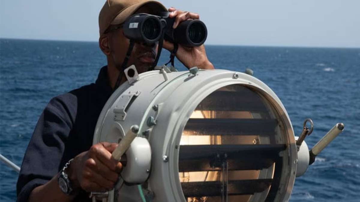 Lerne deinen Namen im Morsealphabet-Tag: Feiern Sie die Geschichte der Telekommunikation und lernen Sie eine neue Fähigkeit Lerne deinen Namen im Morsealphabet-Tag: Feiern Sie die Geschichte der Telekommunikation und lernen Sie eine neue Fähigkeit