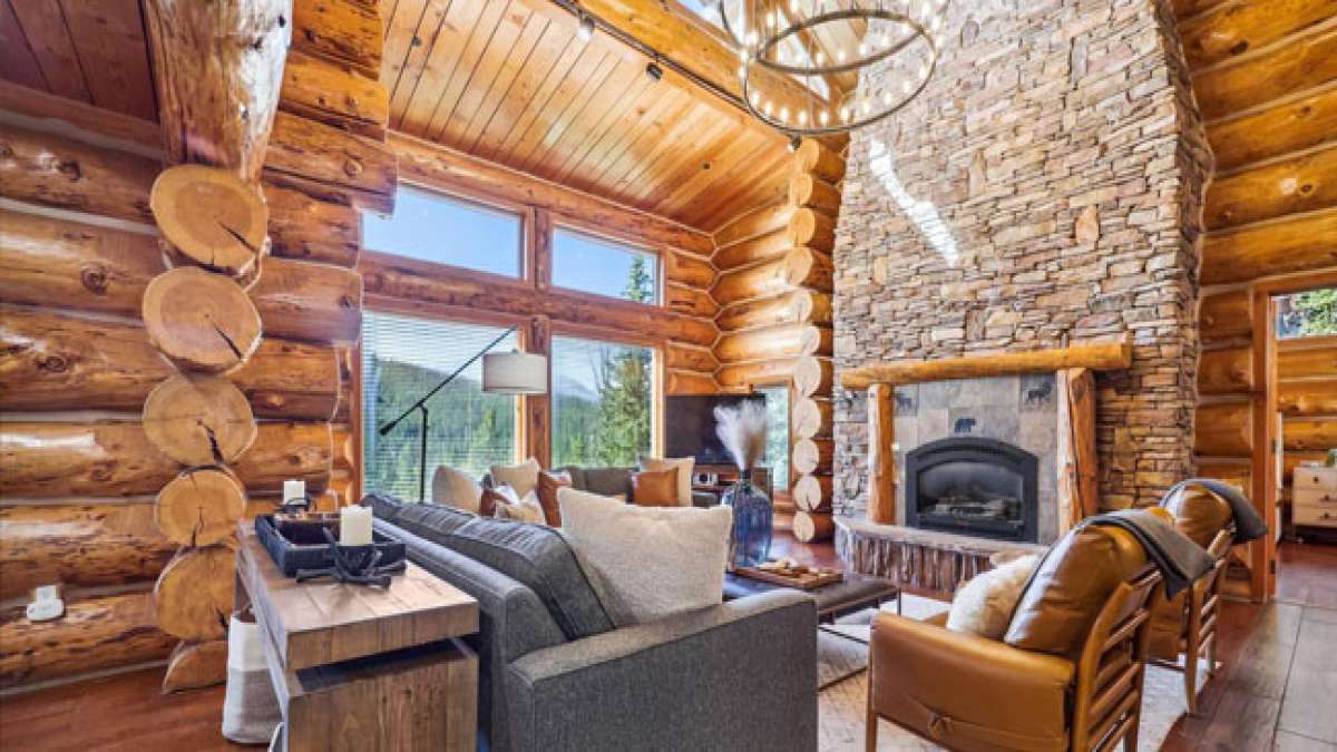 Blockhüttentag: Ein Tag, um sich für die Geschichte und die Kultur der Blockhütte zu bedanken.