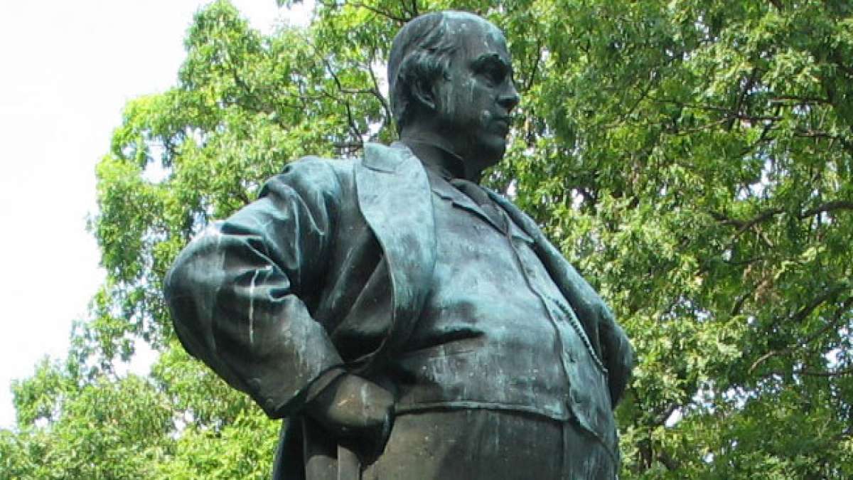 Robert G. Ingersoll: Ein Pionier der Säkularisierung und des Humanismus Robert G. Ingersoll: Ein Pionier der Säkularisierung und des Humanismus