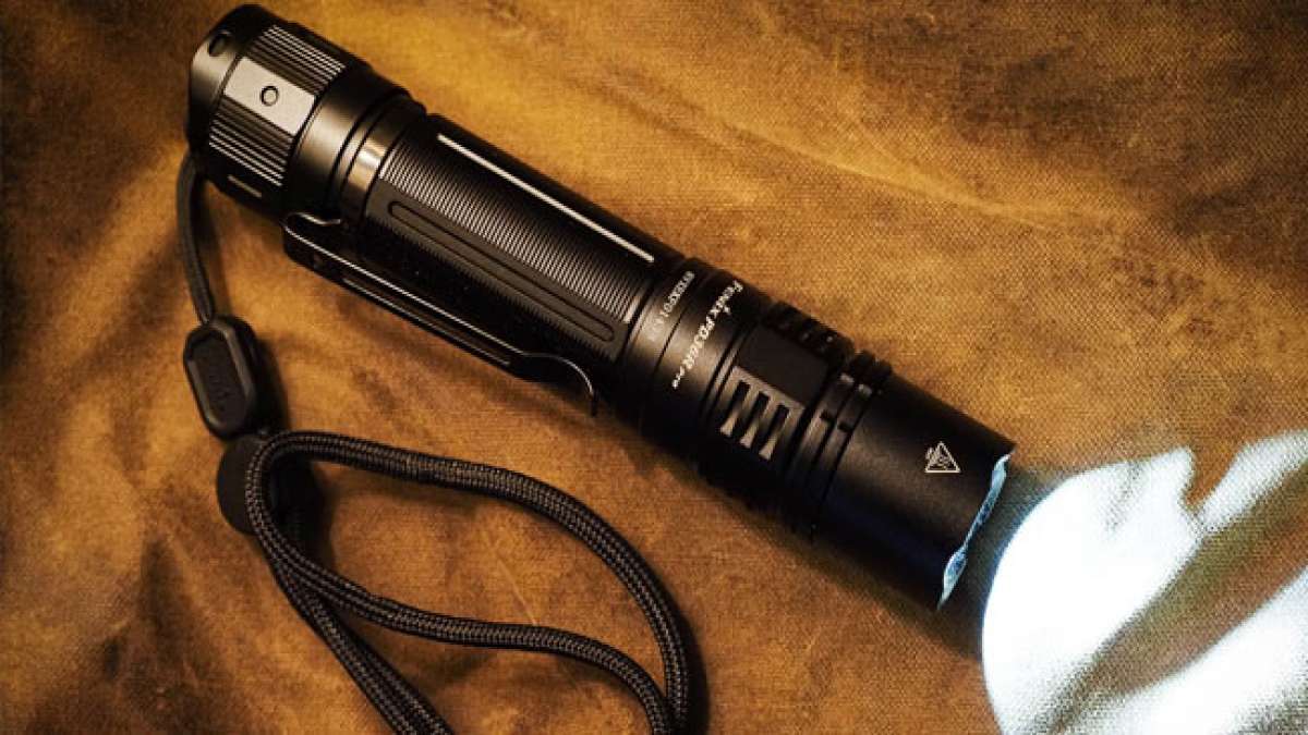 Entdecken Sie die faszinierende Geschichte der Taschenlampe, die vor über einem Jahrhundert von Erfindern wie David Misell ins Leben gerufen wurde.