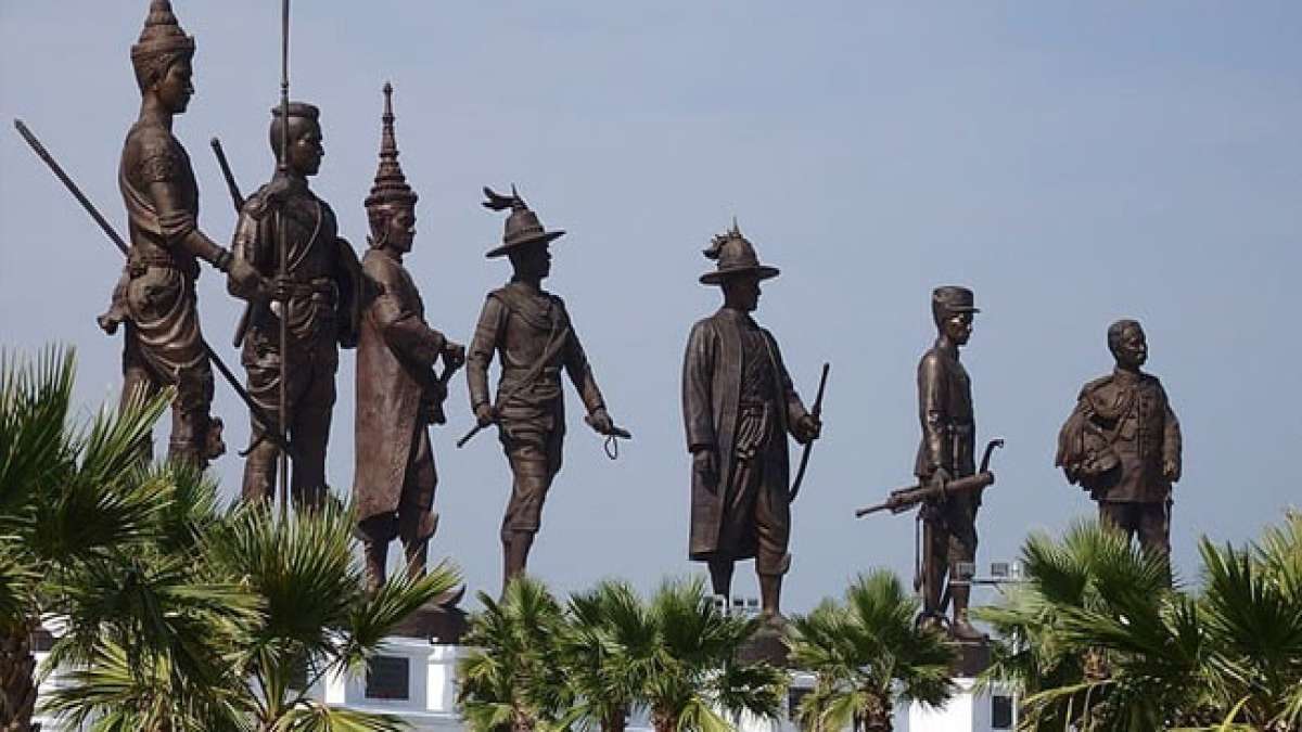 Feier den Chakri-Tag in Thailand: Ein Tribut an die legendäre Chakkri-Dynastie, gegründet von Rama I.