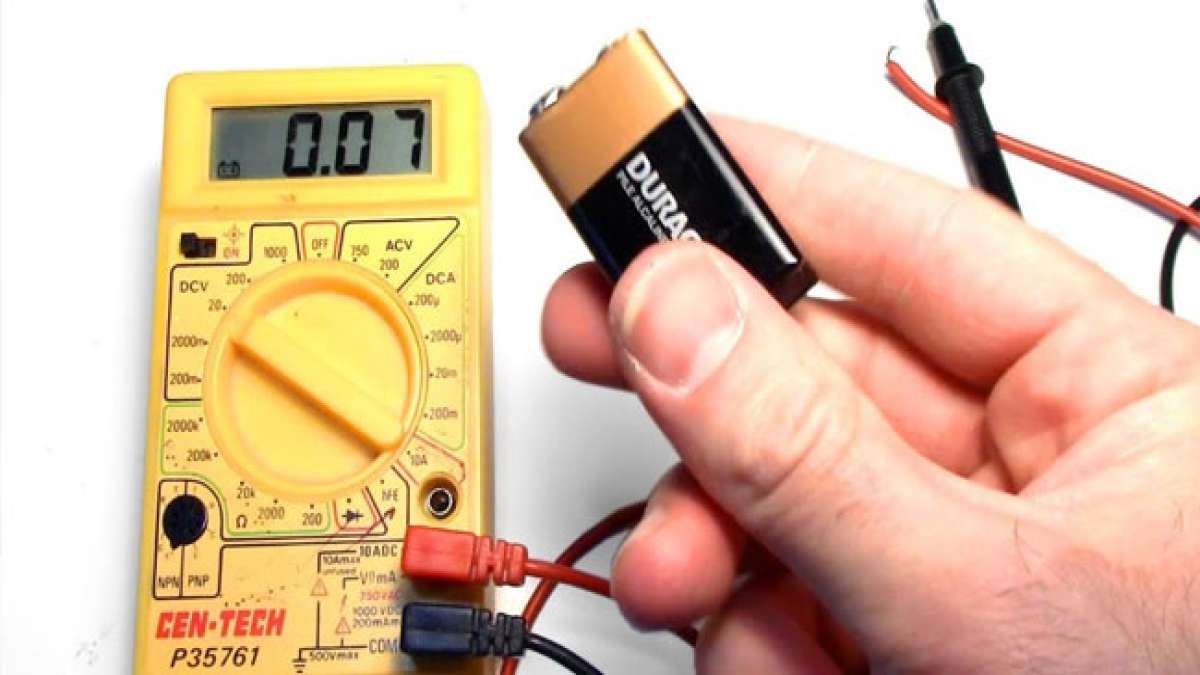 Prüfen Sie Ihre Batterien Tag: Ein Tag, um sicherzustellen, dass Ihre Geräte im Notfall funktionieren.
